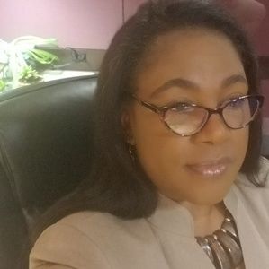 Meet your Posher, Latonya